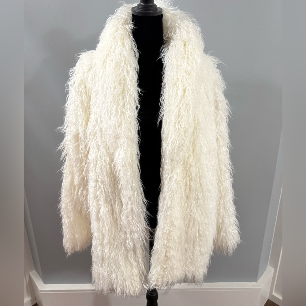 NWOT Brunette The Label White Teddy Jacket Plush Faux Fur